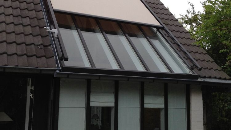 Pergolas et tentes solaires — réalisation Sart Services